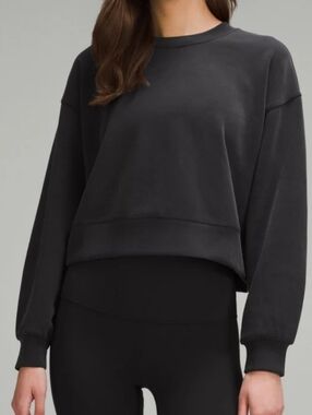 Lululemon Size 8 Women Softstreme Perfectly Oversized Cropped Crew Black